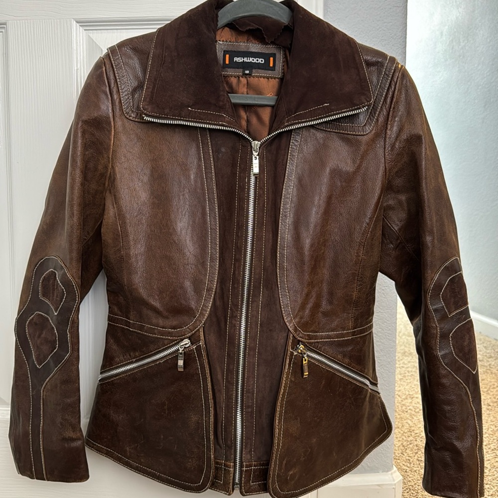 Shwood Brown Leather Zip-Up Jacket with Suede Collar